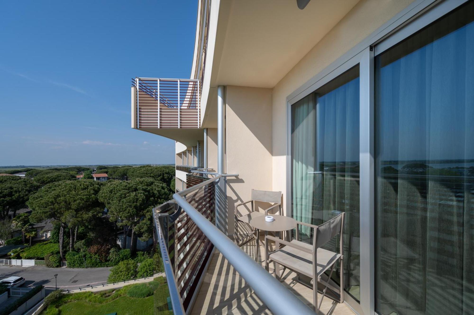 Laguna Park Hotel 4Superior Bibione Eksteriør billede