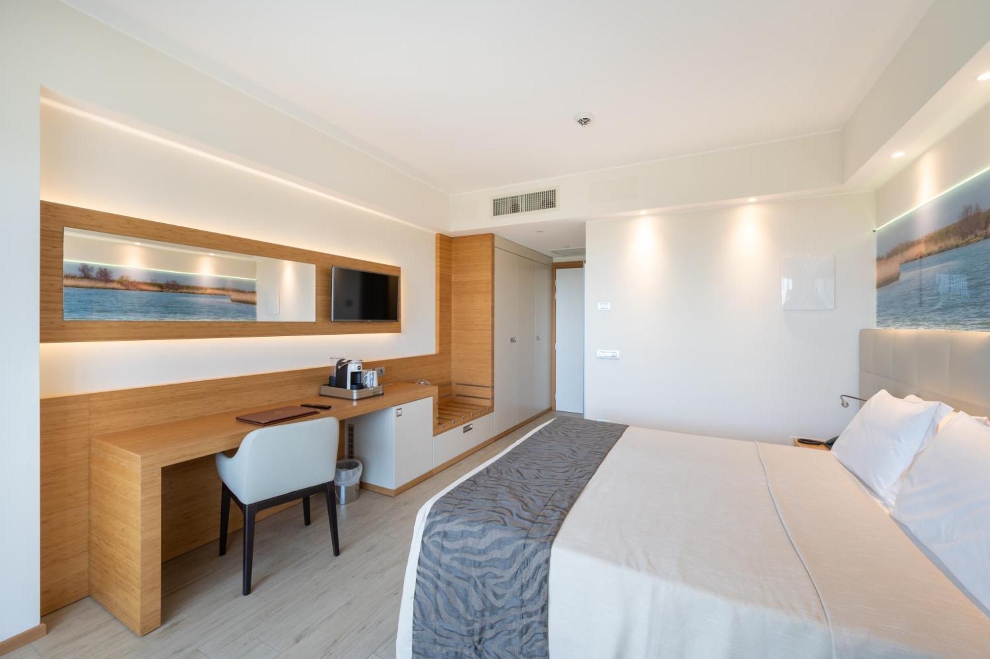 Laguna Park Hotel 4Superior Bibione Eksteriør billede